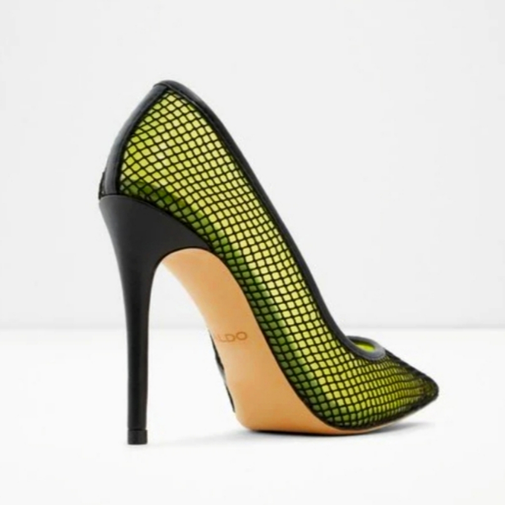 Sexy Aldo pumps!! Stiletto heel 4.25" Brand New